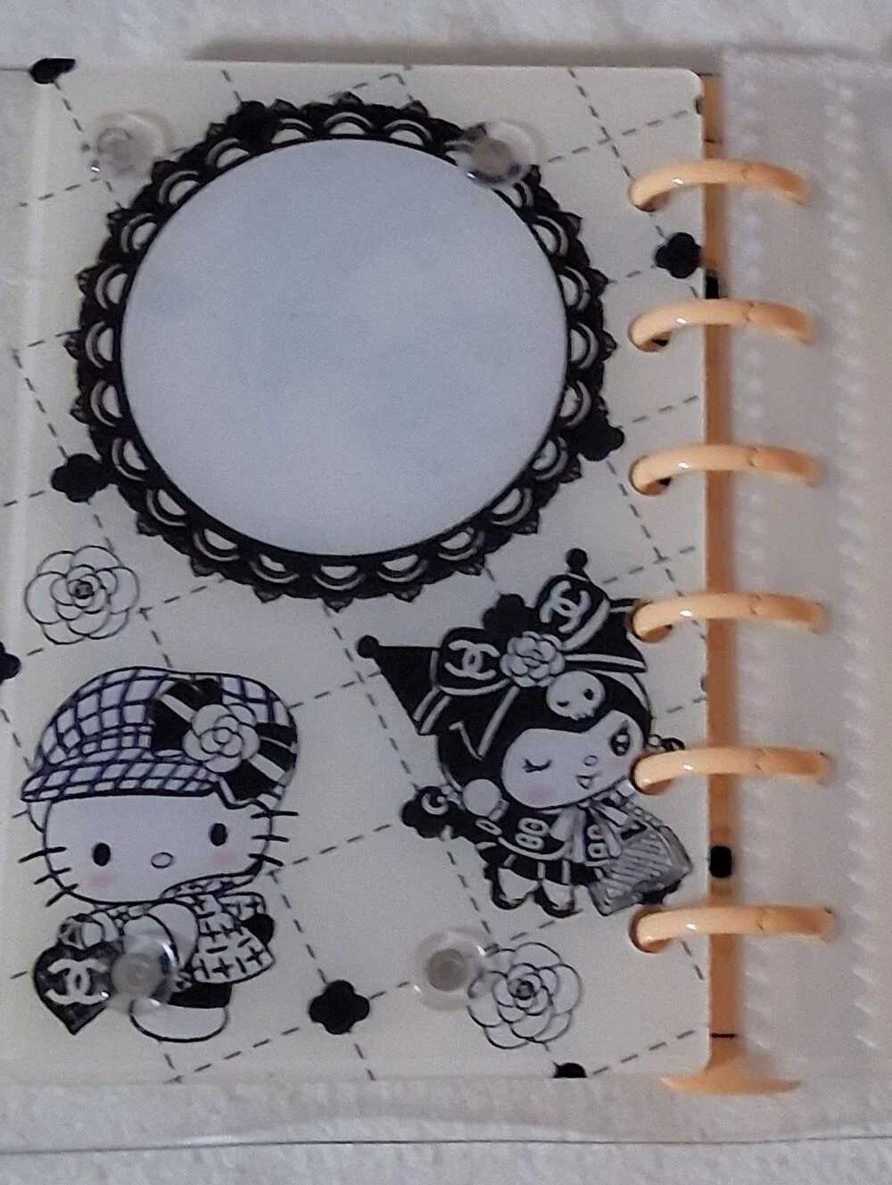 HK Family Shaker Binder A7